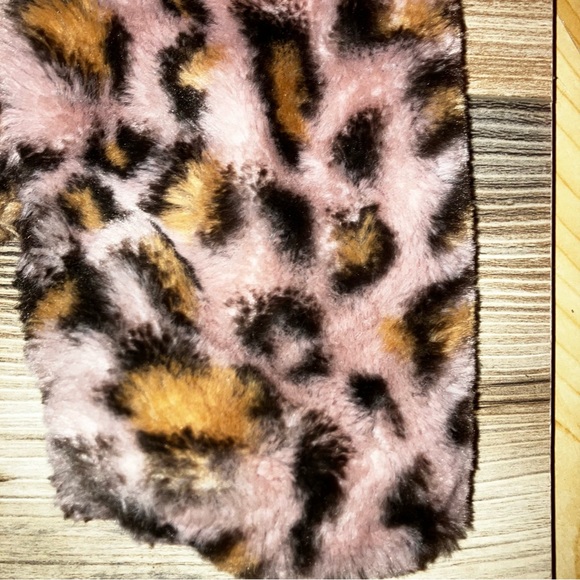 Girls Faux Fur Light Weight Jacket EUC and clean condition - Picture 3 of 6